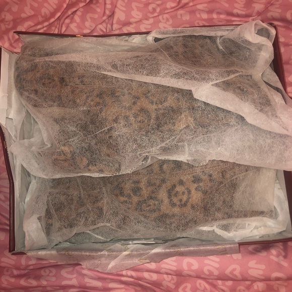 Cheetah heel boots - Picture 5 of 6